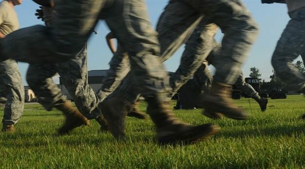 Krav Maga fighting stance and neutral stance